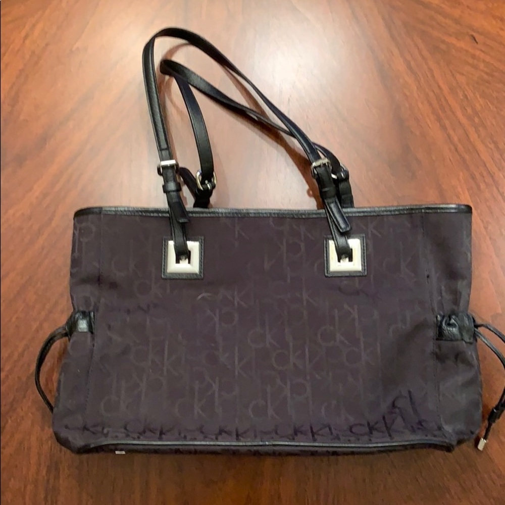 Calvin Klein handbag - Picture 2 of 3